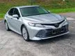 Used 2019 Toyota Camry 2.5 V Sedan (NICE CONDITION & CAREFUL OWNER, ACCIDENT FREE) - Cars for sale