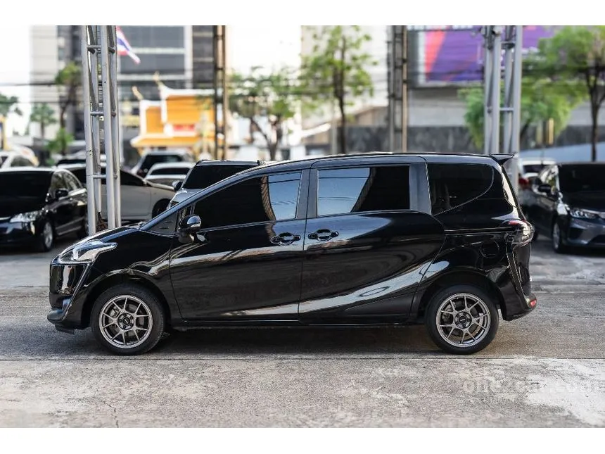 2019 Toyota SIENTA V Wagon