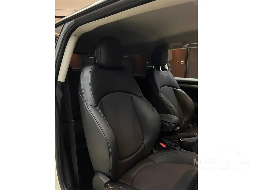 2021 MINI Cooper 3 Door Hatchback