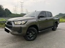 2024 Toyota Hilux 2.4 E (A) Dual Cab Full Service Record 50K Mileage & Under Warranty Toyota Till 2029 No Off Road Condition Tip Top