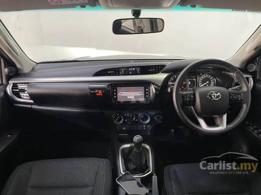 2022 Toyota Hilux G Dual Cab Pickup Truck