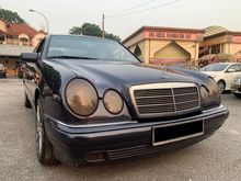 Mercedes-Benz E230 2.3 Elegance (A) 1 OWNER - TIP TOP CONDITION