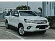 Used Toyota Hilux 2.4 G (A) VNT high spec L/seats - Cars for sale
