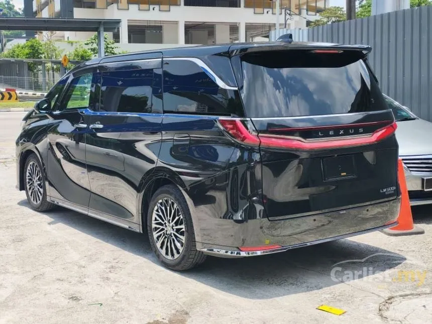 2024 Lexus LM 500h Version L 6 Seater MPV