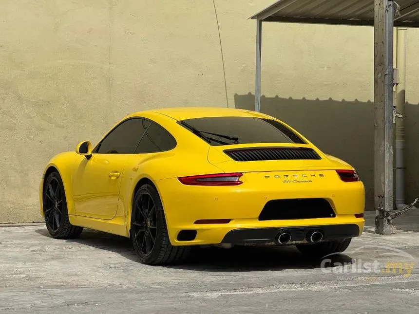 2019 Porsche 911 Carrera Convertible