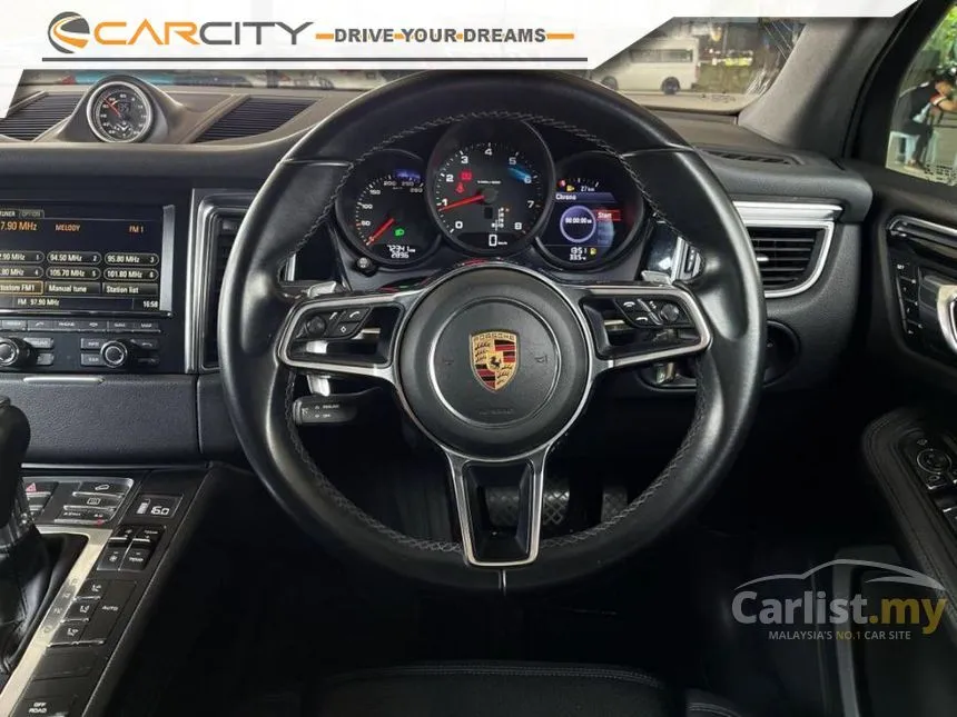 2016 Porsche Macan SUV