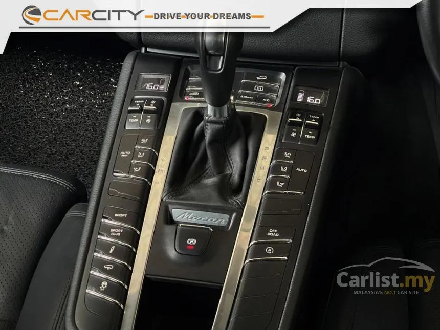 2016 Porsche Macan SUV
