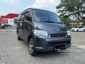 2025 Daihatsu Gran Max 1.5 Mini Bus D PS Van