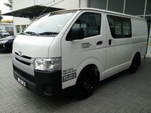 2016 Toyota Hiace 2.5 (M) SEMI PANEL *Urusan Mudah Dan Cepat * Pinjaman Enterprise Atau Syarikat Disediakan