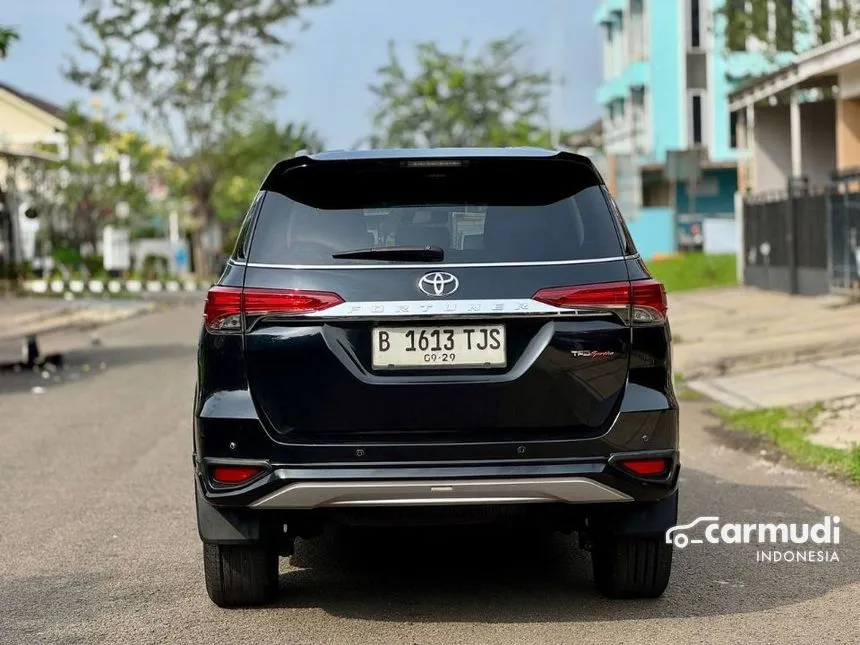 2019 Toyota Fortuner VRZ 4X2 SUV