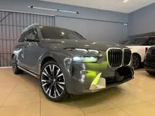 2023 BMW X7 3.0 xDrive40i Pure Excellence SUV facelift under warranty 2028