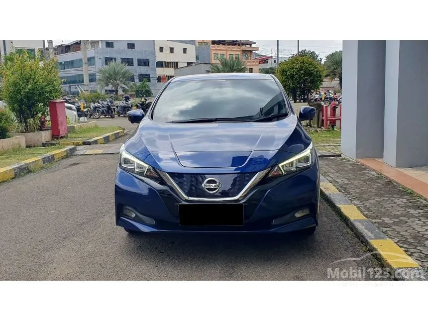 2021 Nissan Leaf (1 Tone) Hatchback