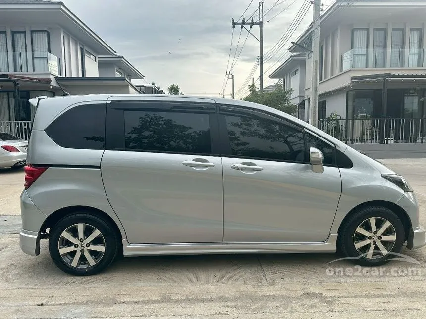 2011 Honda FREED E Sport Navi Wagon