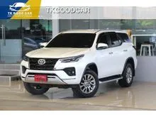 2021 Toyota FORTUNER 2.4 (ปี 15-25) V 4WD SUV
