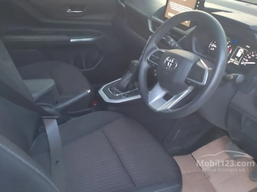 2022 Toyota Avanza G Lux MPV