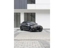 2012 BMW 320i 2.0 Luxury Sedan