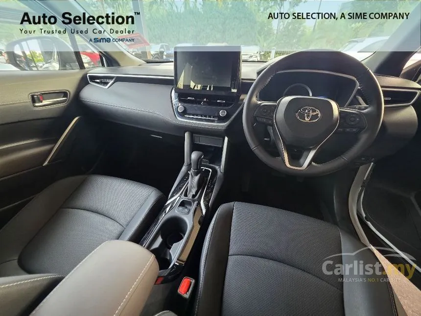 2025 Toyota Corolla Cross V SUV