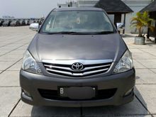 2011 Toyota Kijang Innova 2.0 V Matic Airbags