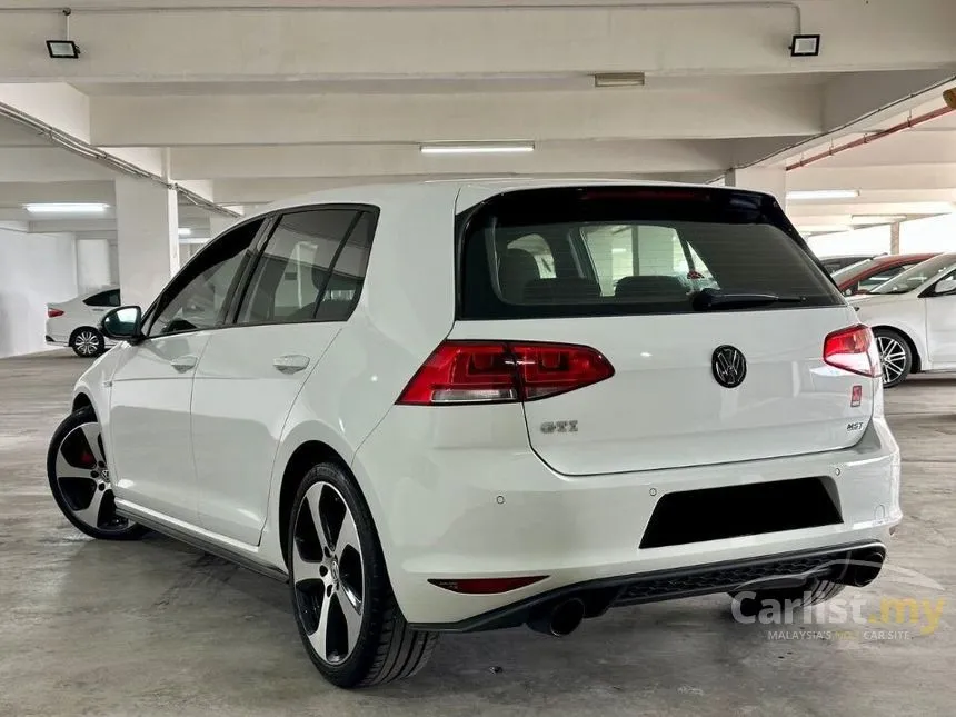 2013 Volkswagen Golf GTI Hatchback