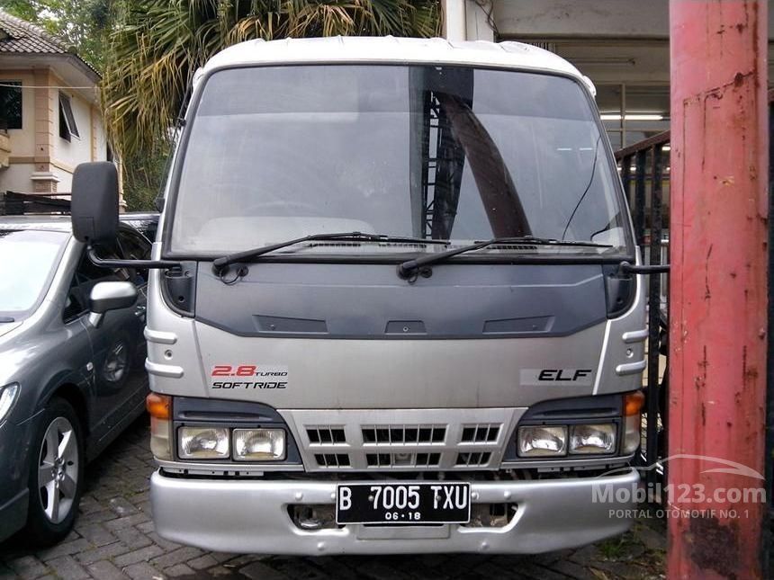 Jual Mobil Isuzu Elf 2010 2.8 di Jawa Timur Manual Minibus 