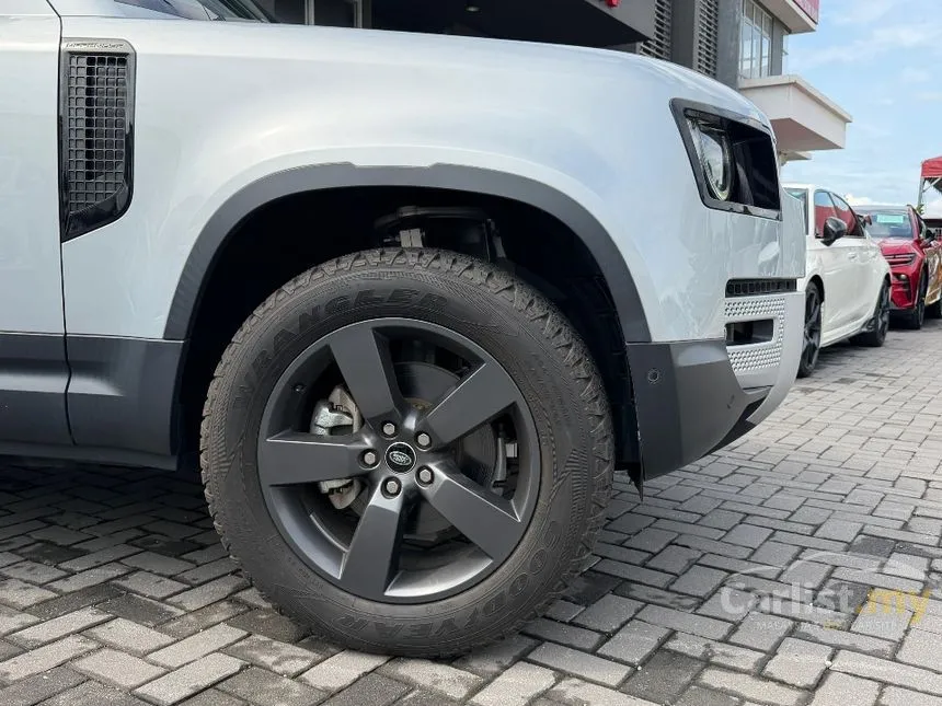 2022 Land Rover Defender 90 P300 SE SUV