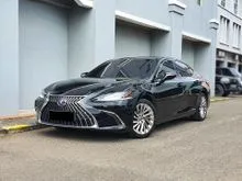 2024 Lexus ES 300h 2.5 Ultra Luxury Sedan