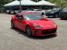2023 Toyota GR86 2.4 RZ - AfterMarket Sport Rim - Ducktail Spoiler - Alcantara Sport Seat - Blind Spot Monitor - Reverse Camera