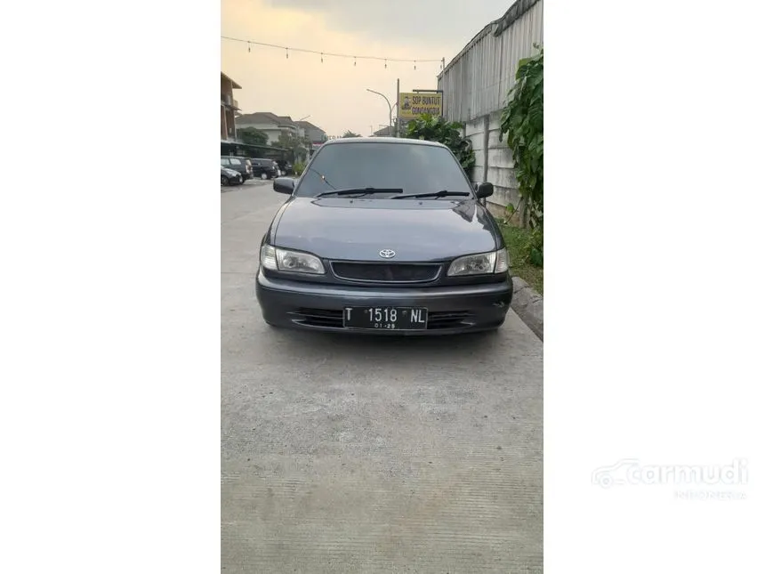 2001 Toyota Corolla XLi Sedan