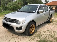 2012 Mitsubishi Triton 2.5 Lite Pickup Truck - WELL MAINTAINED