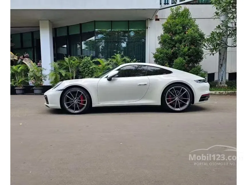 2022 Porsche 911 Carrera S Coupe