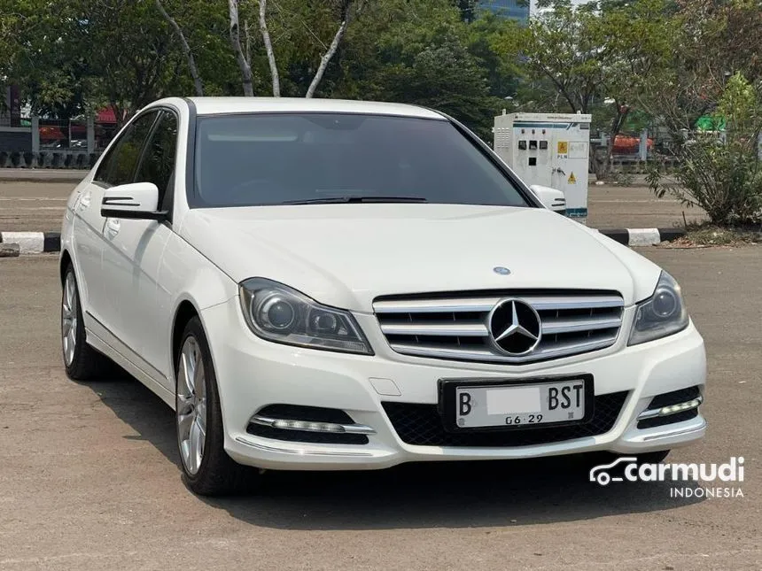 2014 Mercedes-Benz C200 CGI Sedan