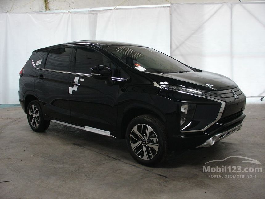 Jual Mobil Mitsubishi Xpander 2017 SPORT 1.5 di Jawa Timur 