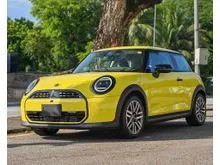 JPN HIGH SPEC HUD 360CAMERA WIRELESS CHARGES KEYLESS NEW MODEL 2024 MINI Cooper 2.0 S 3 Door Hatchback