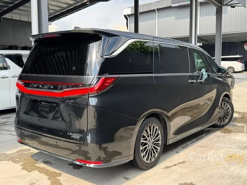 2024 Lexus LM 500h 4 Seater MPV