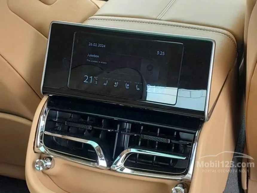 2024 Bentley Flying Spur V6 Hybrid S Sedan
