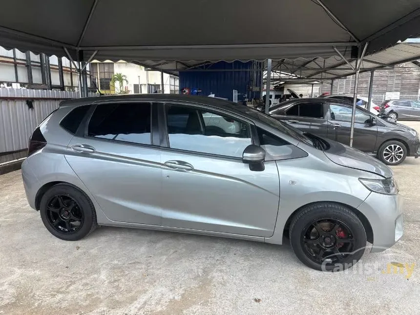 2016 Honda Jazz S Hatchback
