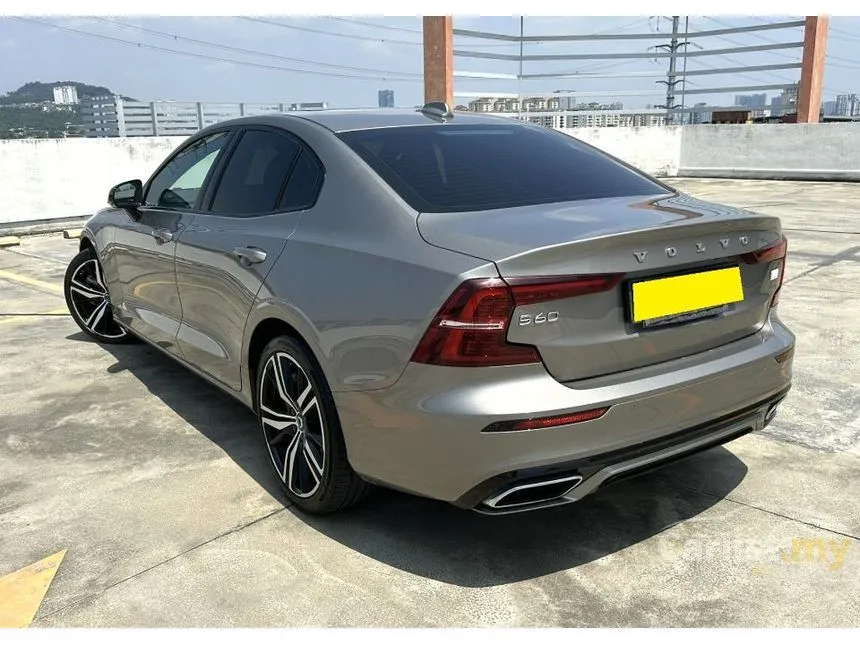 2021 Volvo S60 Recharge T8 R-Design Sedan