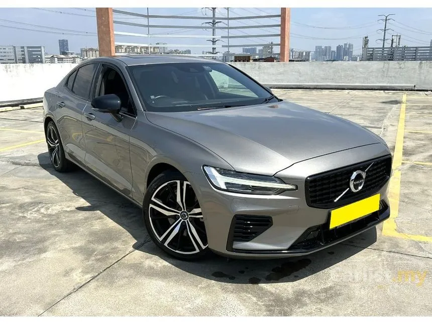 2021 Volvo S60 Recharge T8 R-Design Sedan