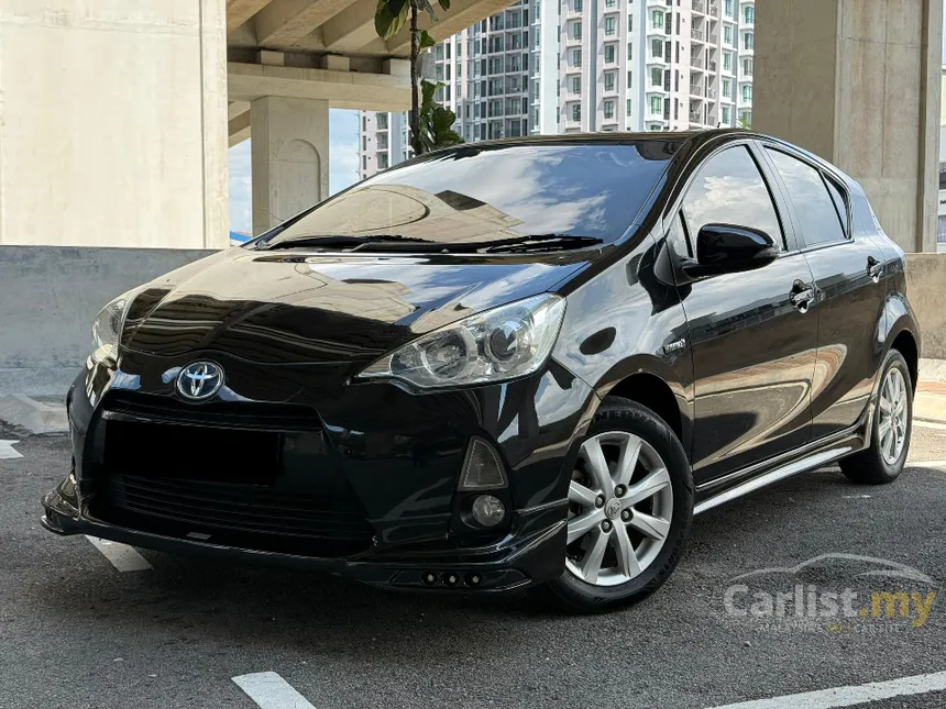 2014 Toyota Prius C Hybrid Hatchback