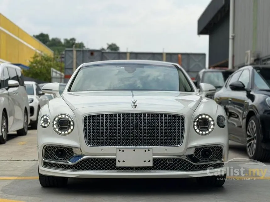2022 Bentley Flying Spur Mulliner Sedan