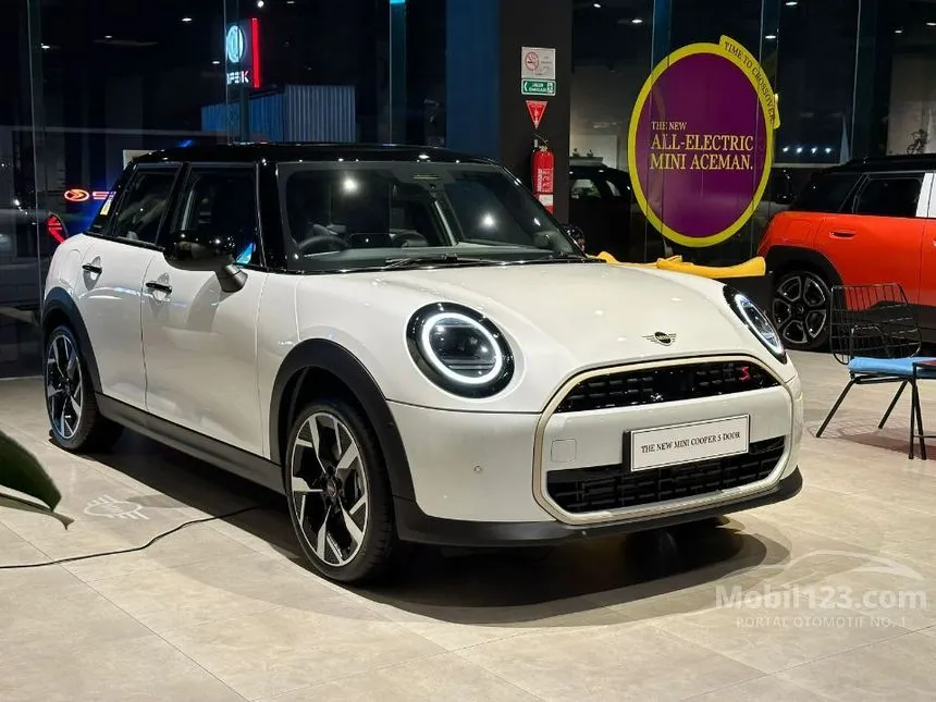 Jual Mobil MINI Cooper 2024 S Resolute Edition 5 Door 2.0 di DKI Jakarta Automatic Hatchback Lainnya Rp 1.198.000.000