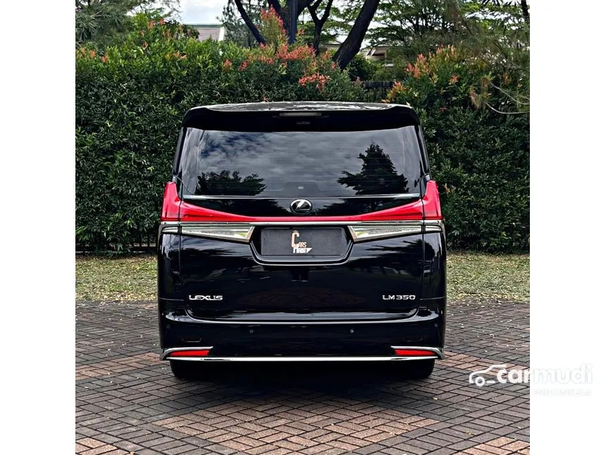 2023 Lexus LM 350 4 Seater MPV