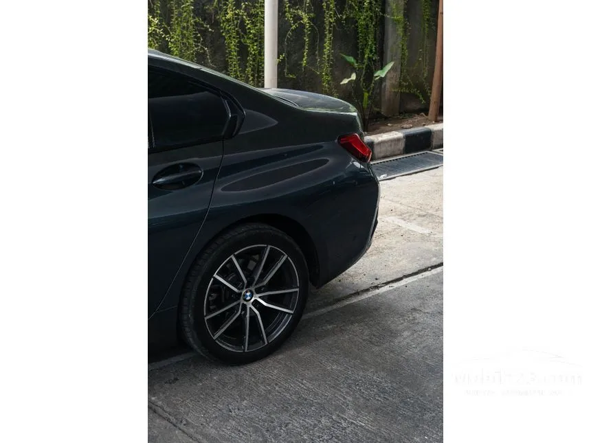 2022 BMW 320i Sport Sedan