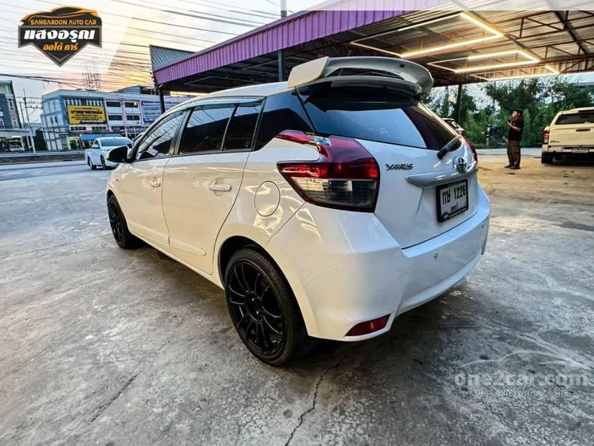 2014 Toyota YARIS E Hatchback