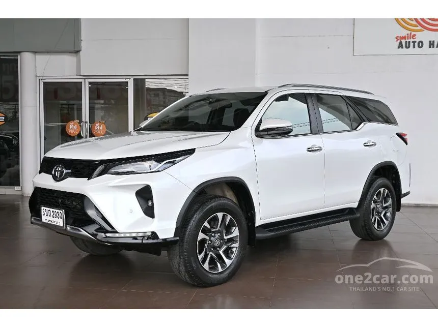 2022 Toyota FORTUNER Leader V SUV