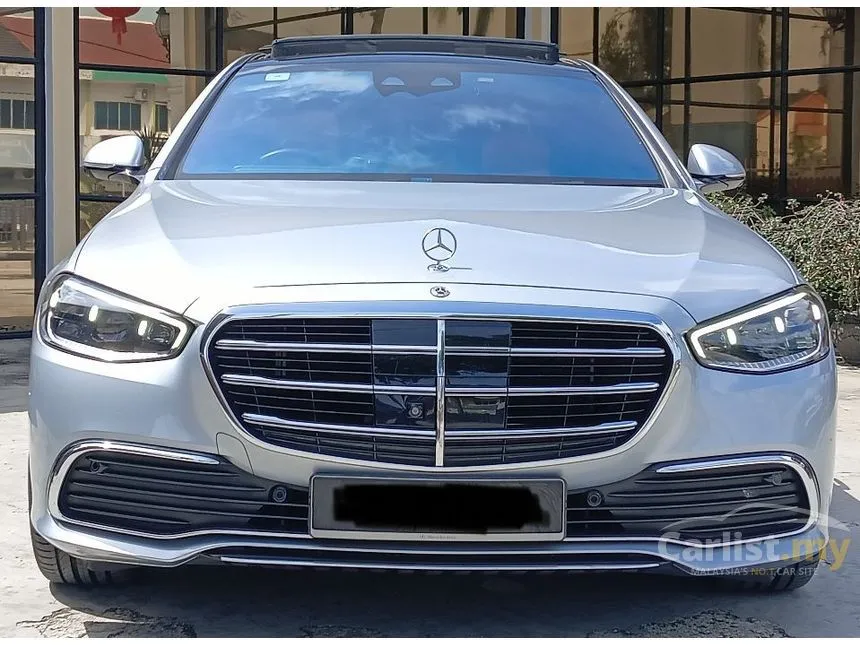 2022 Mercedes-Benz S580e Sedan