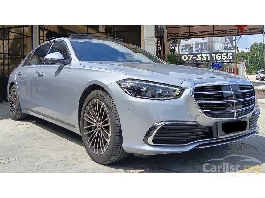 2022 Mercedes-Benz S580e Sedan