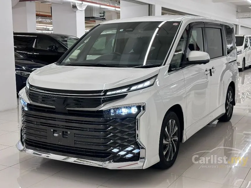 2022 Toyota Voxy S-Z MPV