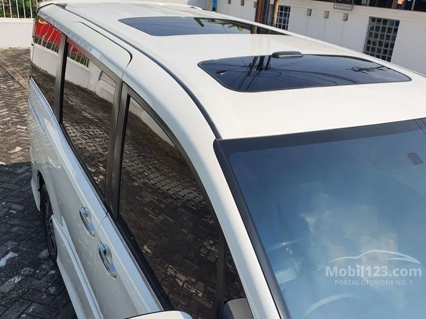 2018 Toyota Voxy MPV