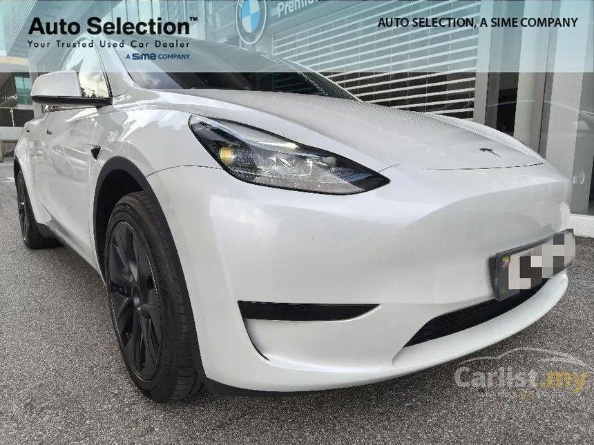 2024 TESLA Model Y Standard Range SUV